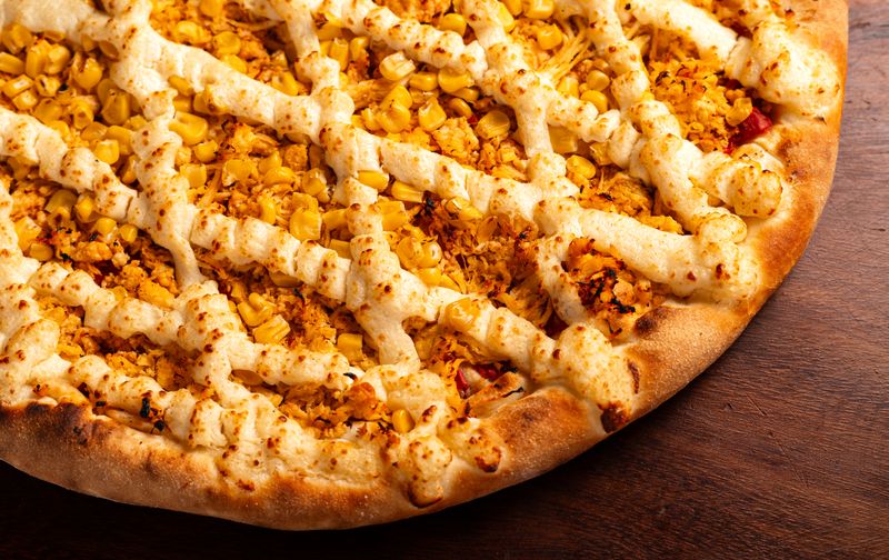 luce pizza delivered hot to the door
