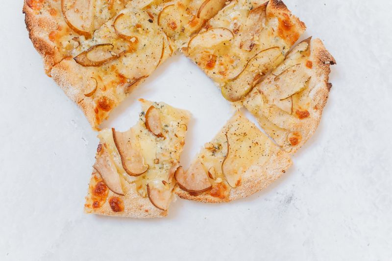 BBQ chicken pizza at Pizza luce